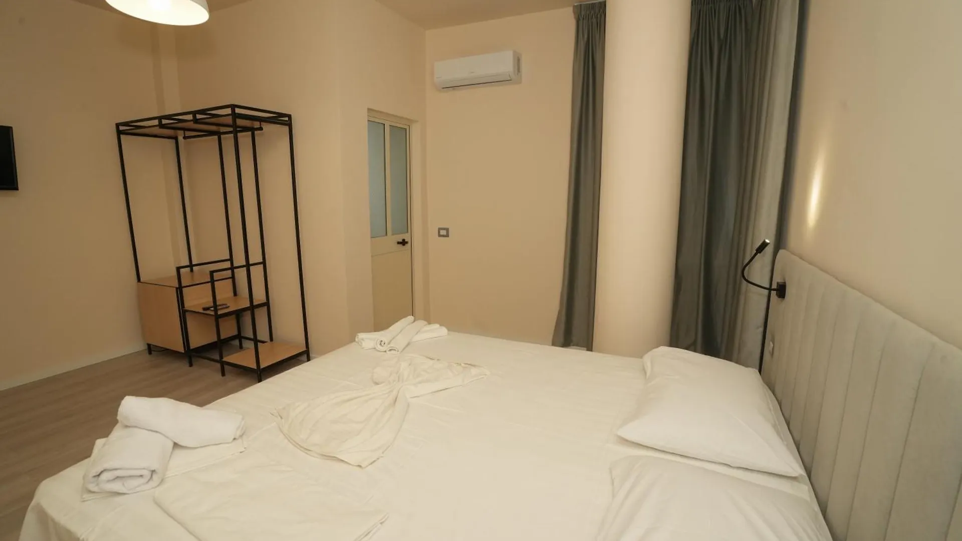 Sunset Hotel Škalngur