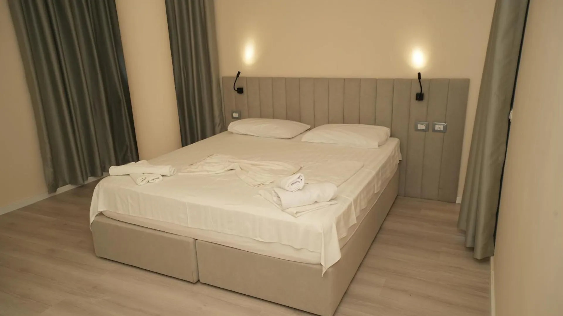Sunset Hotel Škalngur Albanien