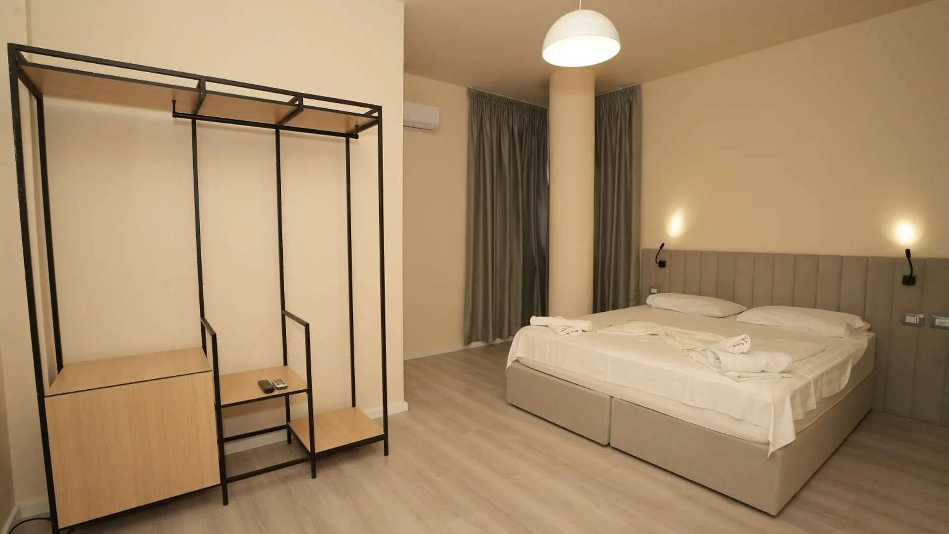 ****  Sunset Hotel Škalngur Albanien