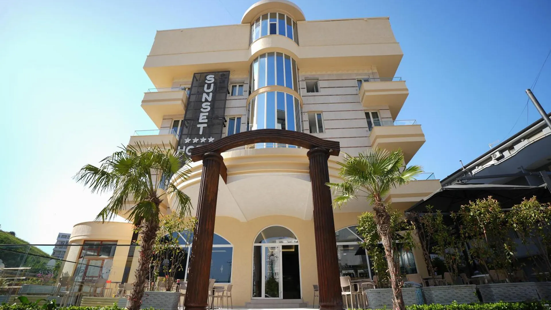 ****  Sunset Hotel Škalngur Albanien
